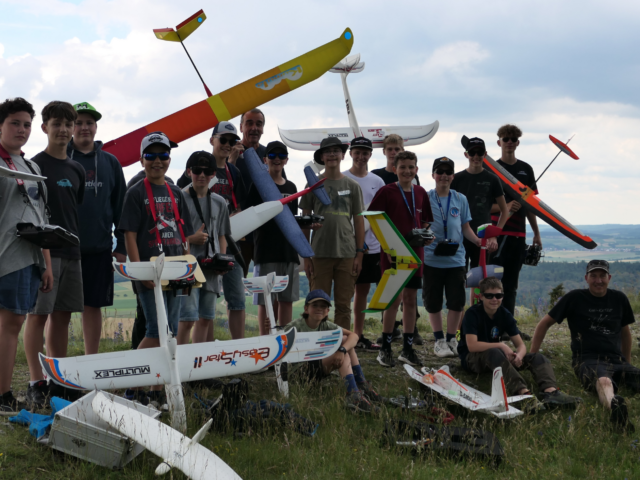 Modellflug-Nachwuchs hebt wieder ab: 3. Nördlinger Jugend-Fliegercamp